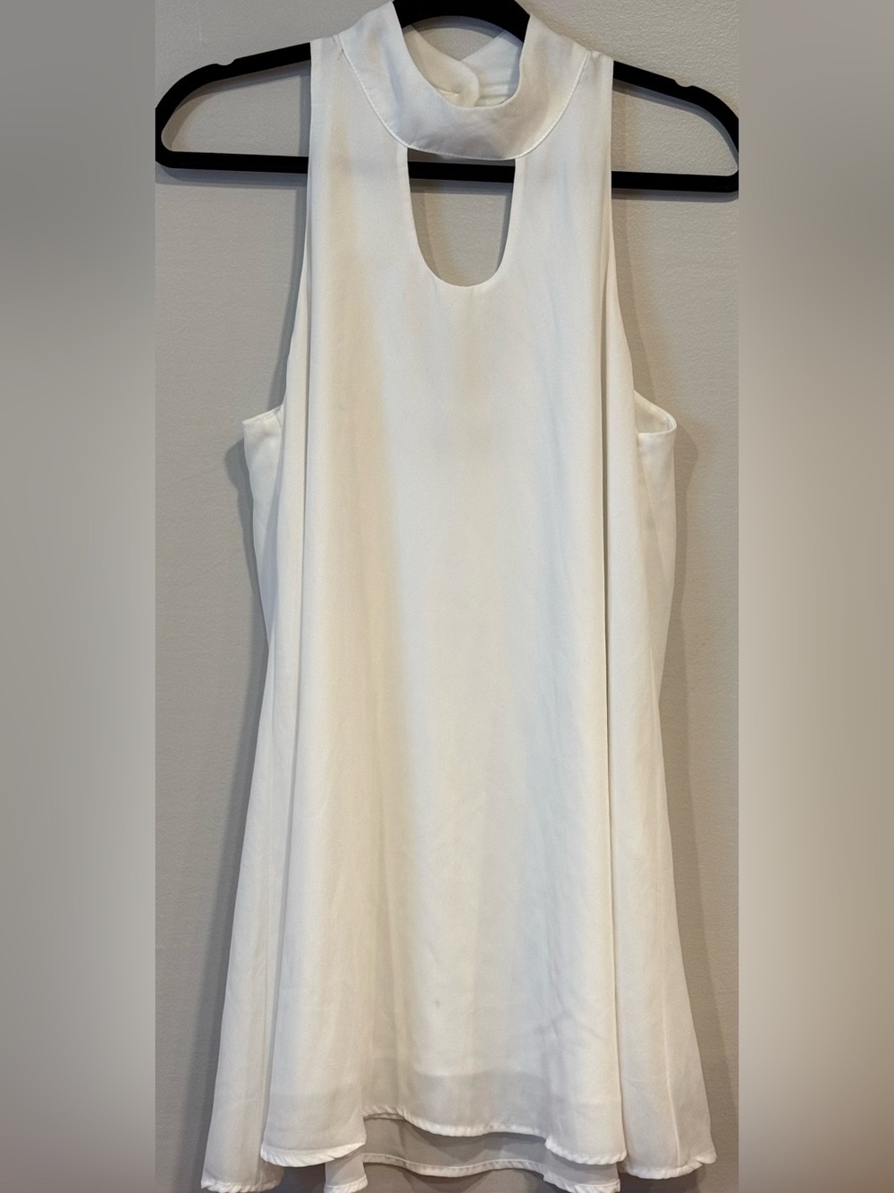 Lucy Love Women's Keyhole Halter Sleeveless Tunic Top White Medium Y2K Vintage